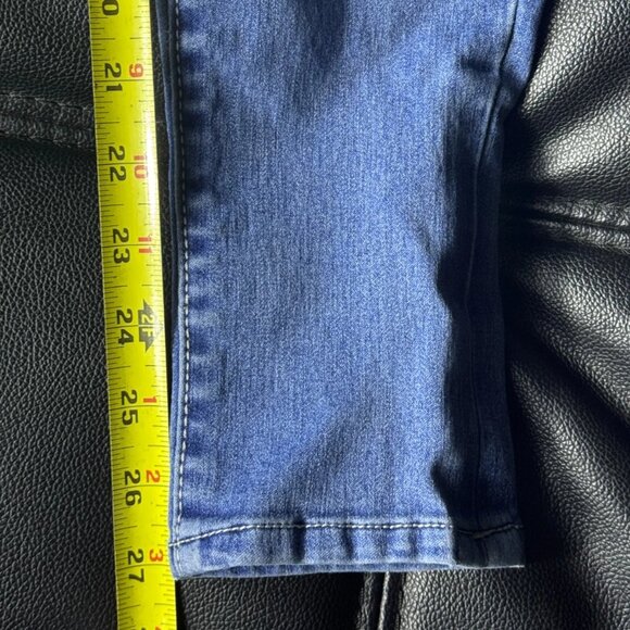 Guess Women’s Jeans Size 12 (24x27) Mid-Rise Straight Leg Blue Denim - Picture 8 of 11